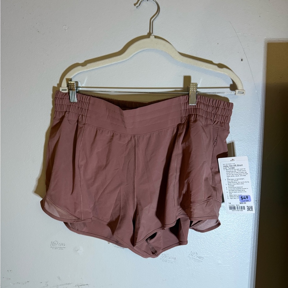 lululemon athletica Hottie Hot 2.5” size 14 in Red Clay